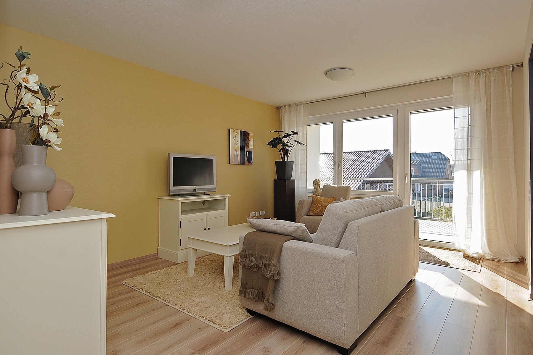 Die modernen Wohnungen in Wassenberg verfügen über warme einladende Wohnräume.